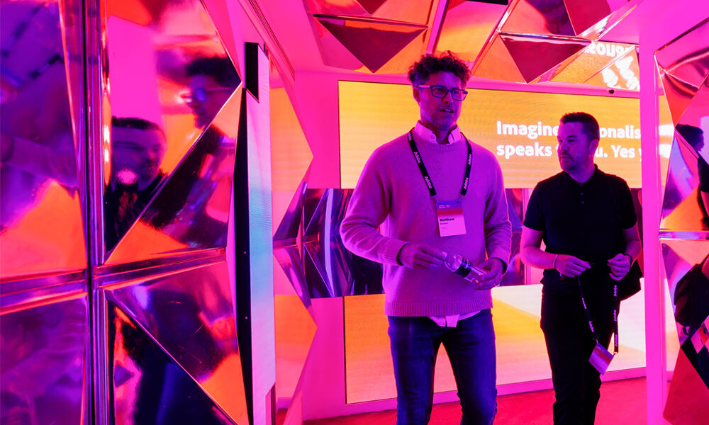 MCI Corporate tile MCI Corporate tile