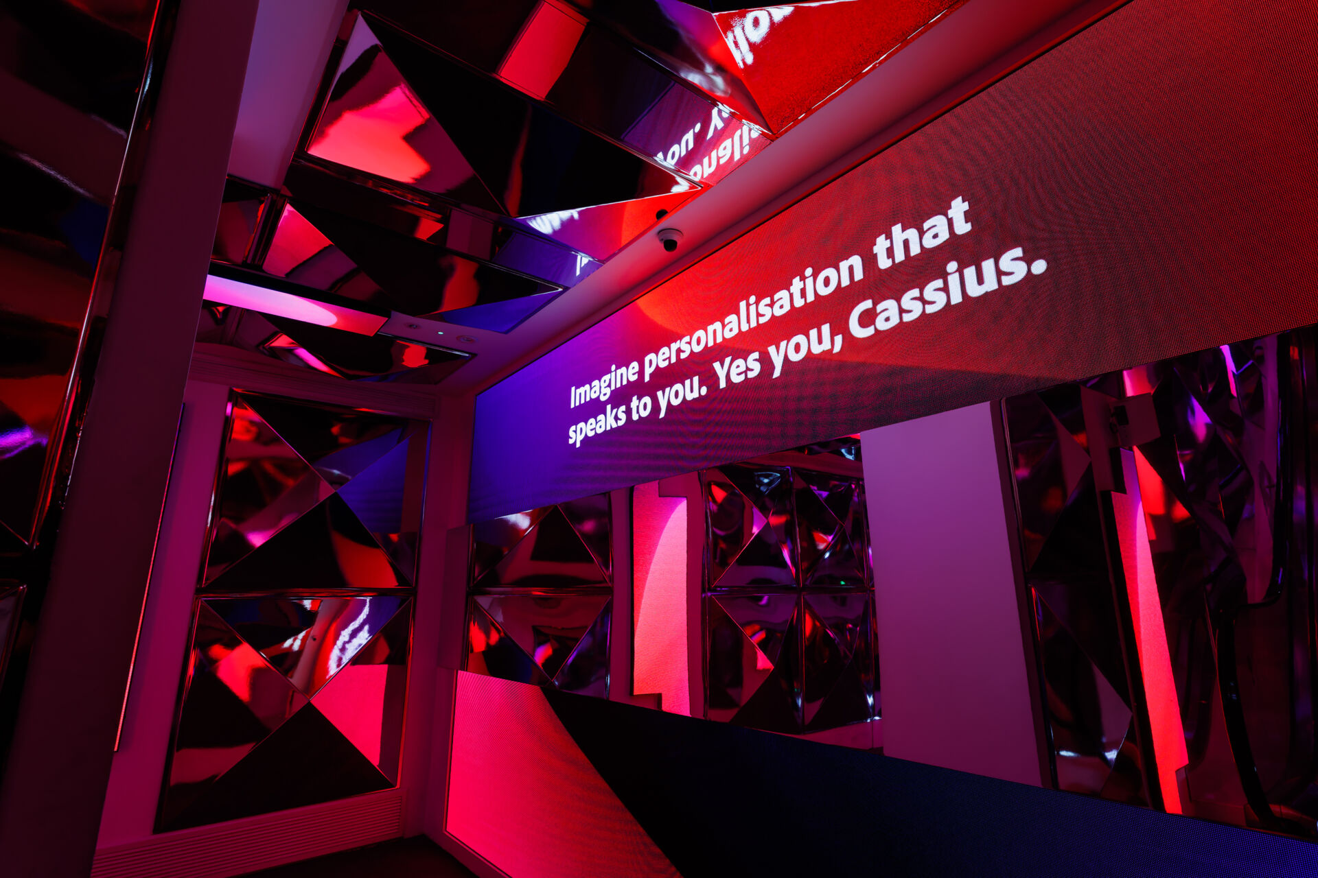 132alistair_veryard_photography_adobe_frameless_2024_B92A9586-CR3 132alistair_veryard_photography_adobe_frameless_2024_B92A9586-CR3