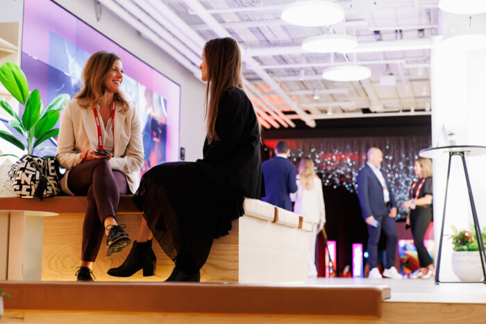 209alistair_veryard_photography_adobe_frameless_2024_253A3540-CR3 209alistair_veryard_photography_adobe_frameless_2024_253A3540-CR3