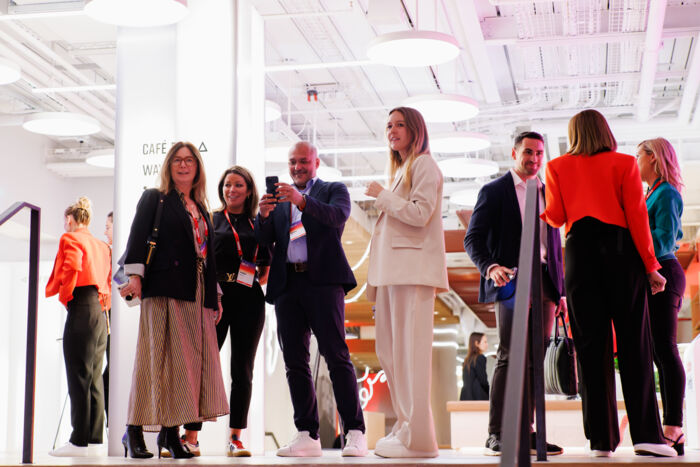 191alistair_veryard_photography_adobe_frameless_2024_253A3563-CR3 191alistair_veryard_photography_adobe_frameless_2024_253A3563-CR3